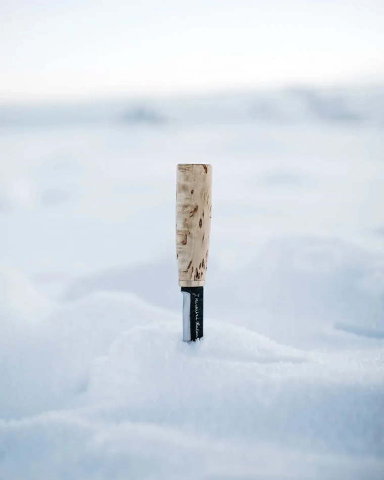 Carving Arctic Knife