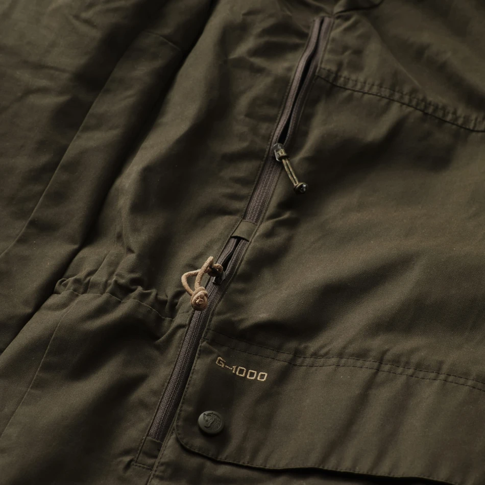 Fjallraven Varmland Jacket, kolor: 633 - Dark Olive