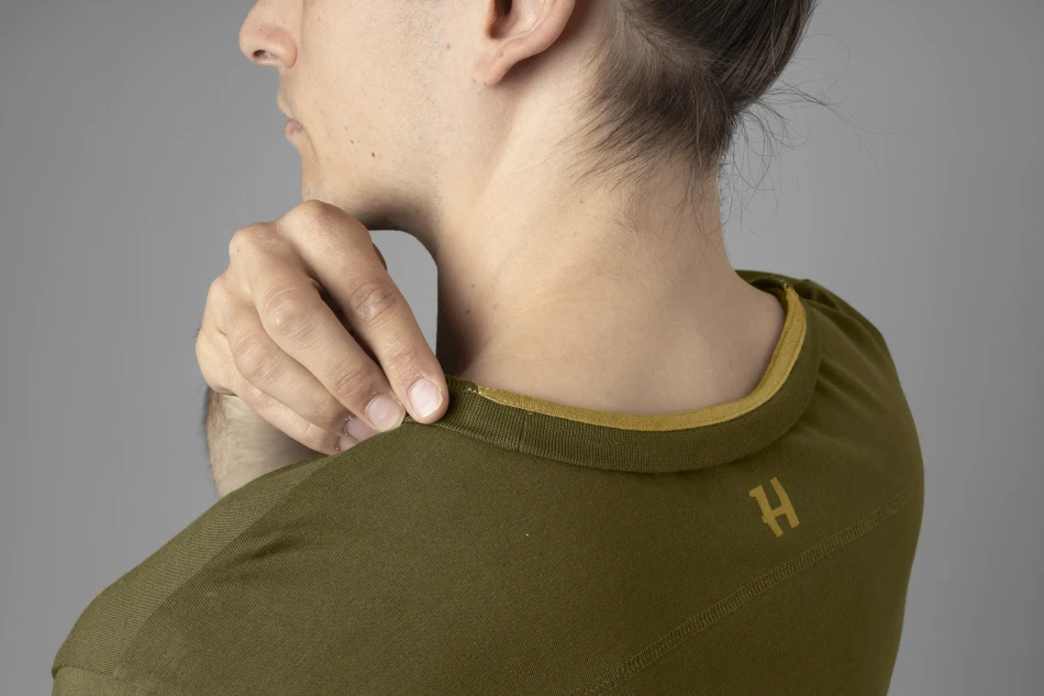 Harkila Logo T-Shirt, kolor: Antique Sand/Dark Olive