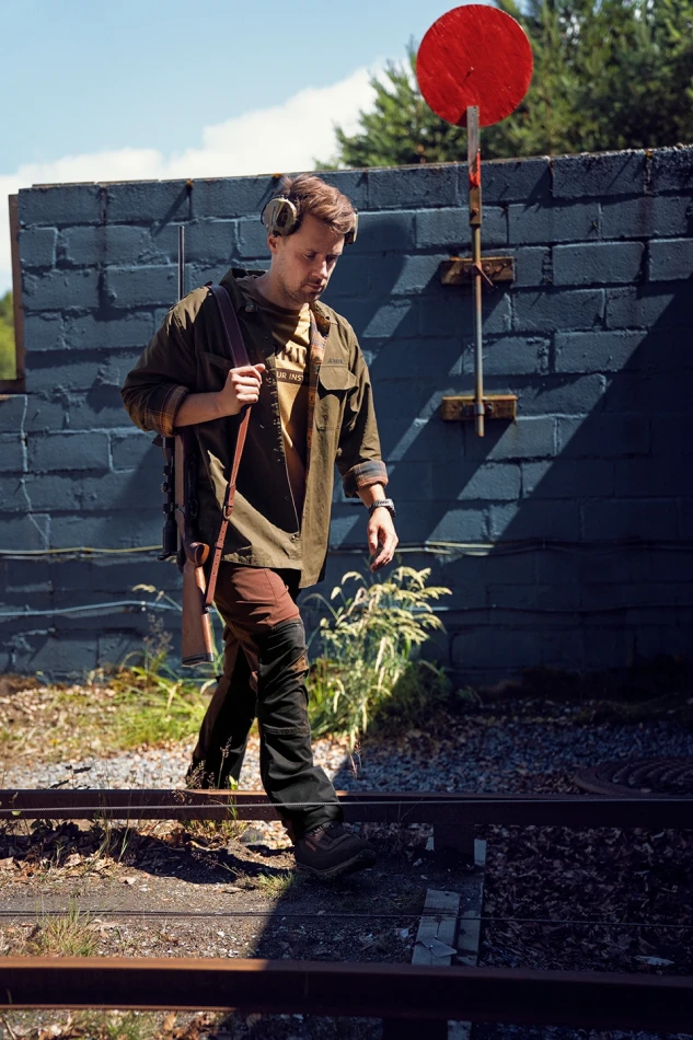 Harkila Logo T-Shirt, kolor: Antique Sand/Dark Olive
