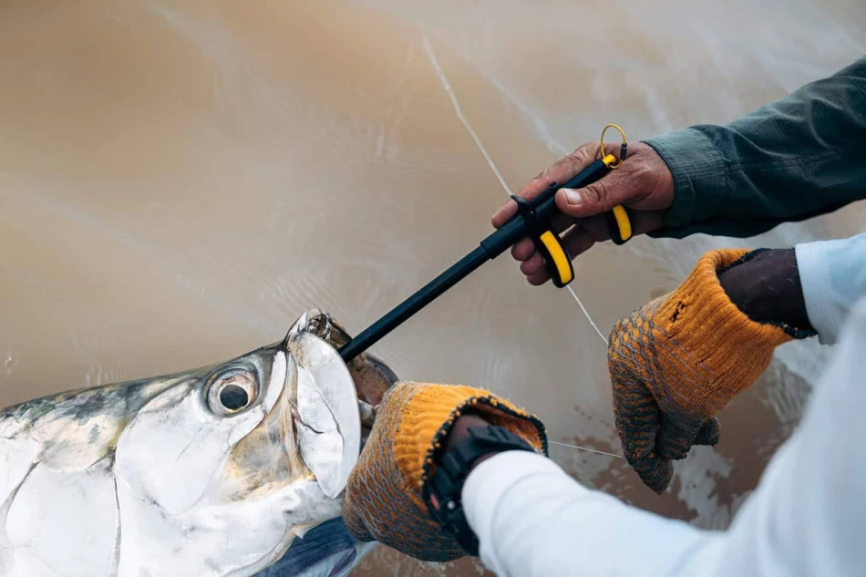 Loon Outdoors Apex Hook Remover