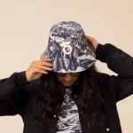 Fjallraven_Specialized_Hat_kolor_560-111_Navy_eggshell_3.webp