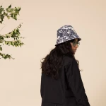 Fjallraven_Specialized_Hat_kolor_560-111_Navy_eggshell_4.webp