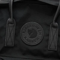 plecak_turystyczny_Fjallraven_Kanken_No_2_15_Black_Edition_7.WEBP