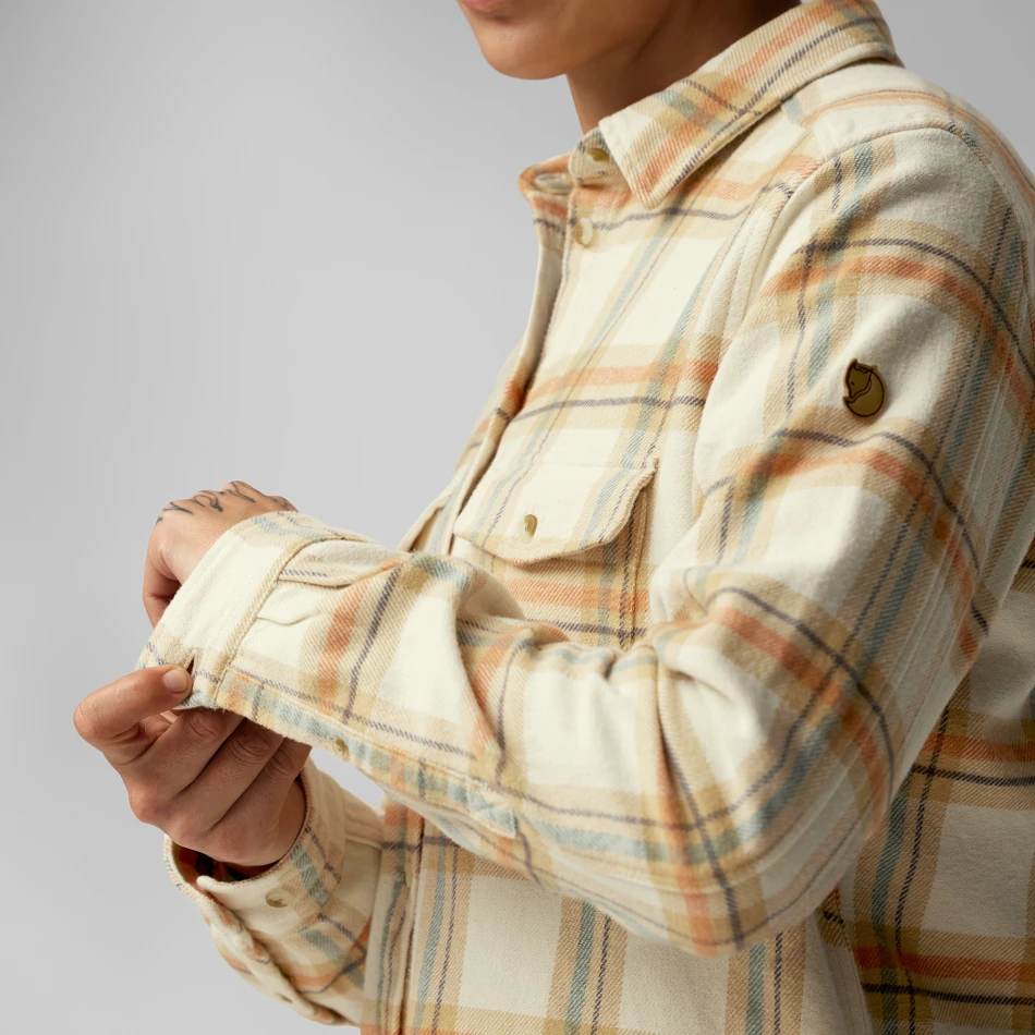 Ovik Heavy Flannel Shirt W, kolor: 113-196 - Chalk White / Dune Beige
