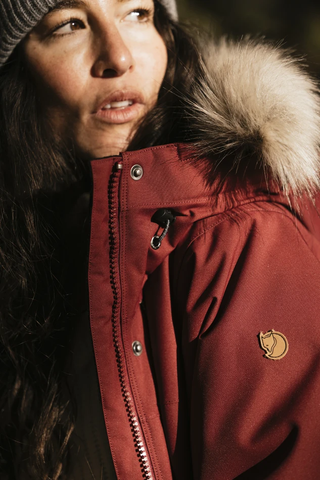 Nuuk Lite Parka W, kolor: 347 - Bordeaux Red