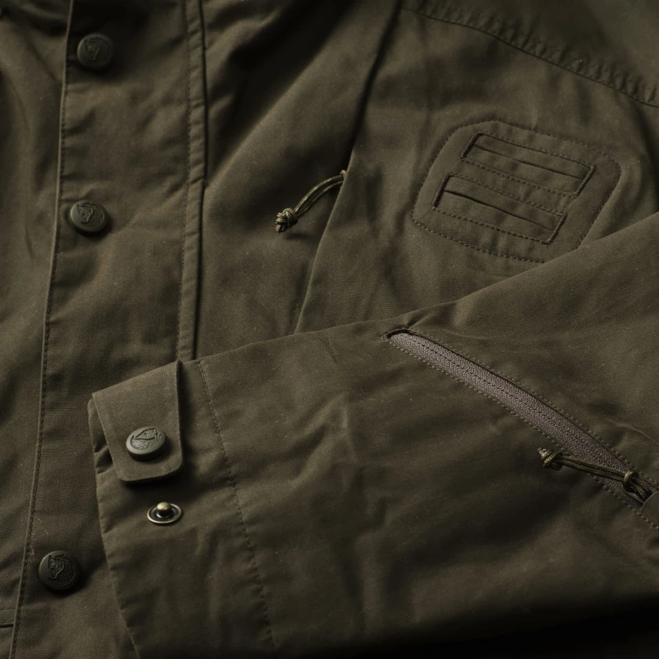 Fjallraven Varmland Jacket, kolor: 633 - Dark Olive