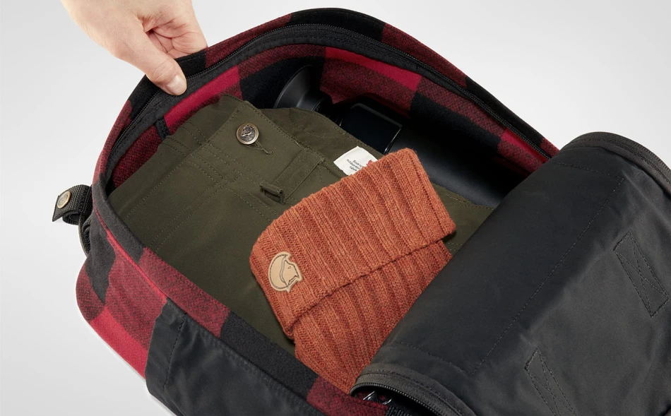 Kanken Re-Wool, kolor: 320-550 - Red/Black