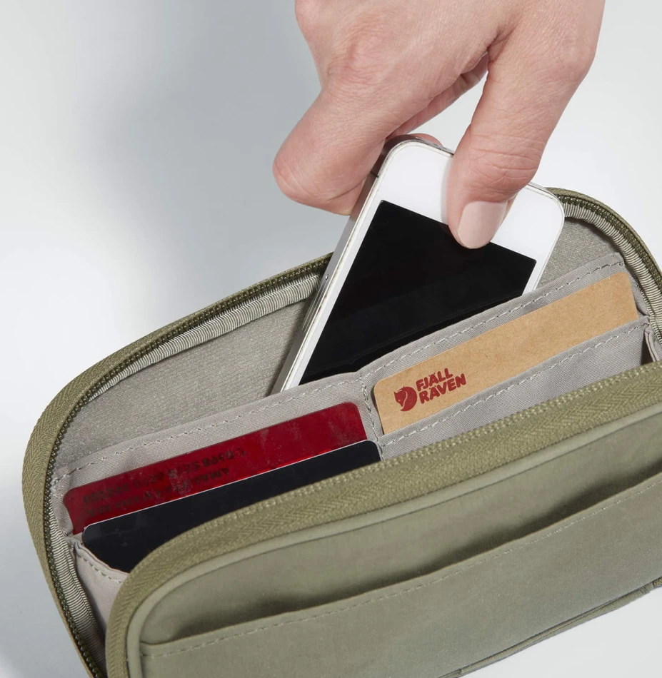Kanken Travel Wallet, kolor:  620 - Green