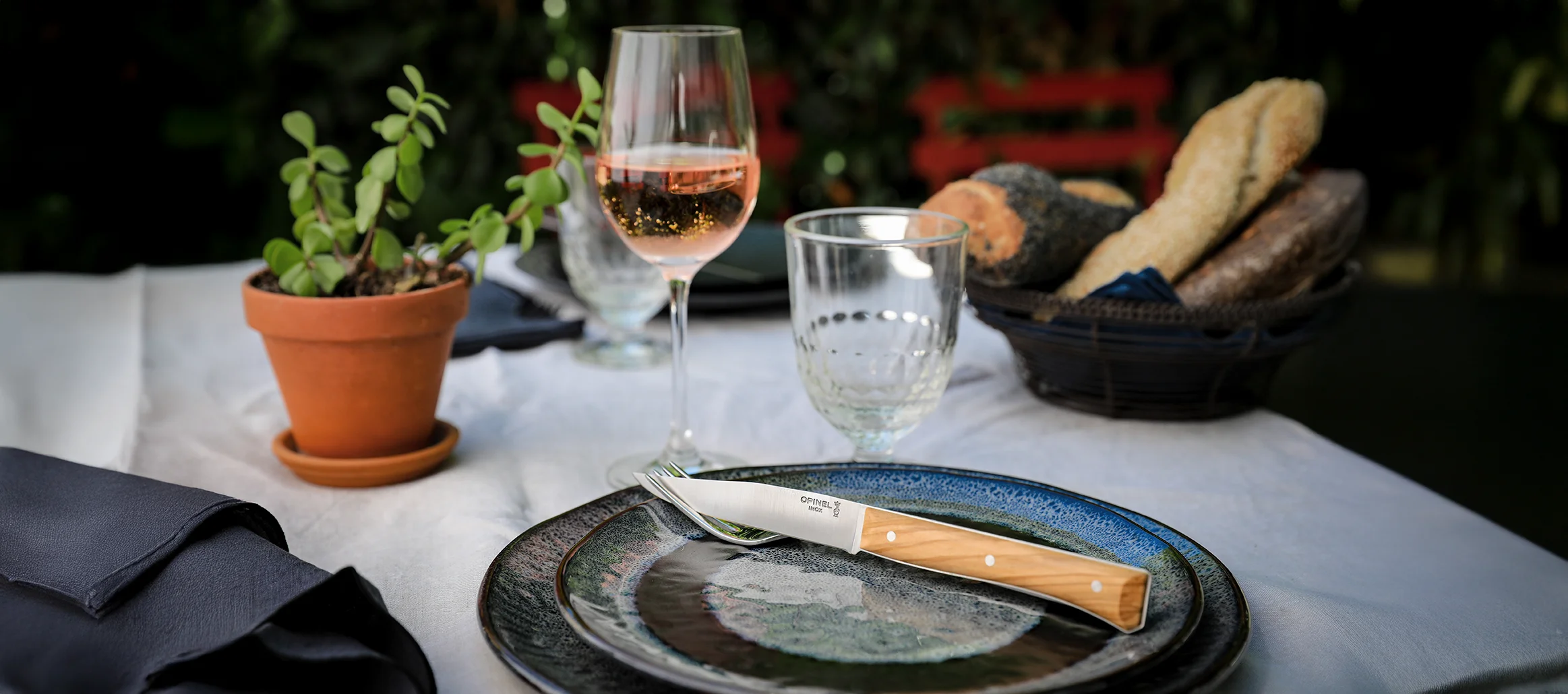 zestaw noży stołowych Opinel Facette Ash Tavle Knives