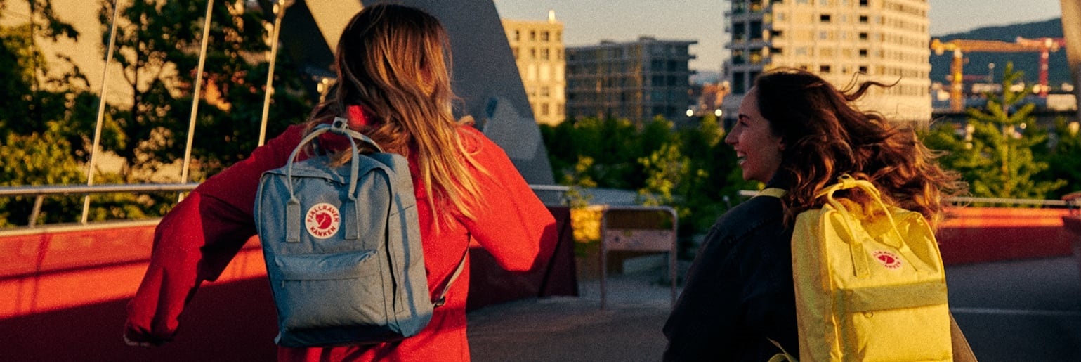 Co lepsze dla studenta: plecak czy torba?